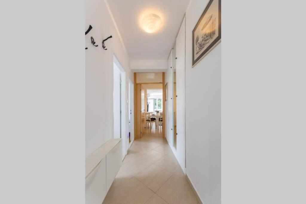 Appartement Flora Three Bedroom Near *